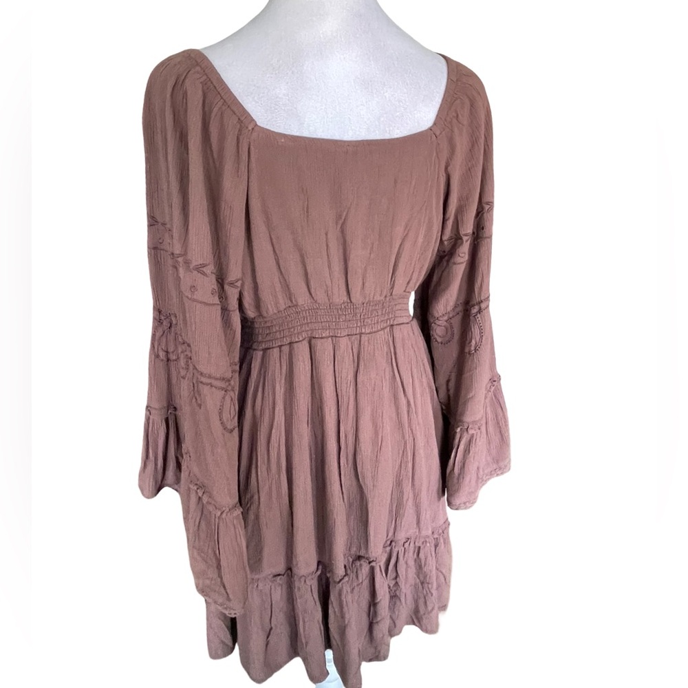Boot Barn Shyanne Highlands Bell Sleeve Embroidered Brown Mini Dress Size Small - Picture 8 of 11
